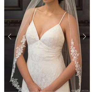Bridal wedding veil